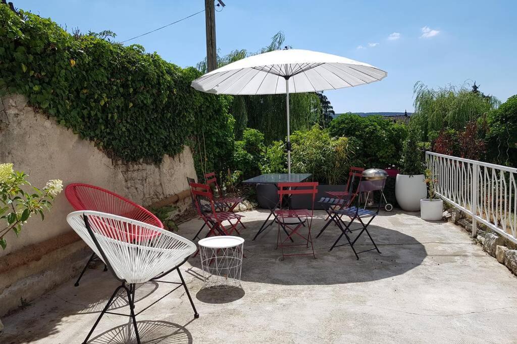 Maison Au Coeur Du Vignoble Champenois Landreville Exterior photo